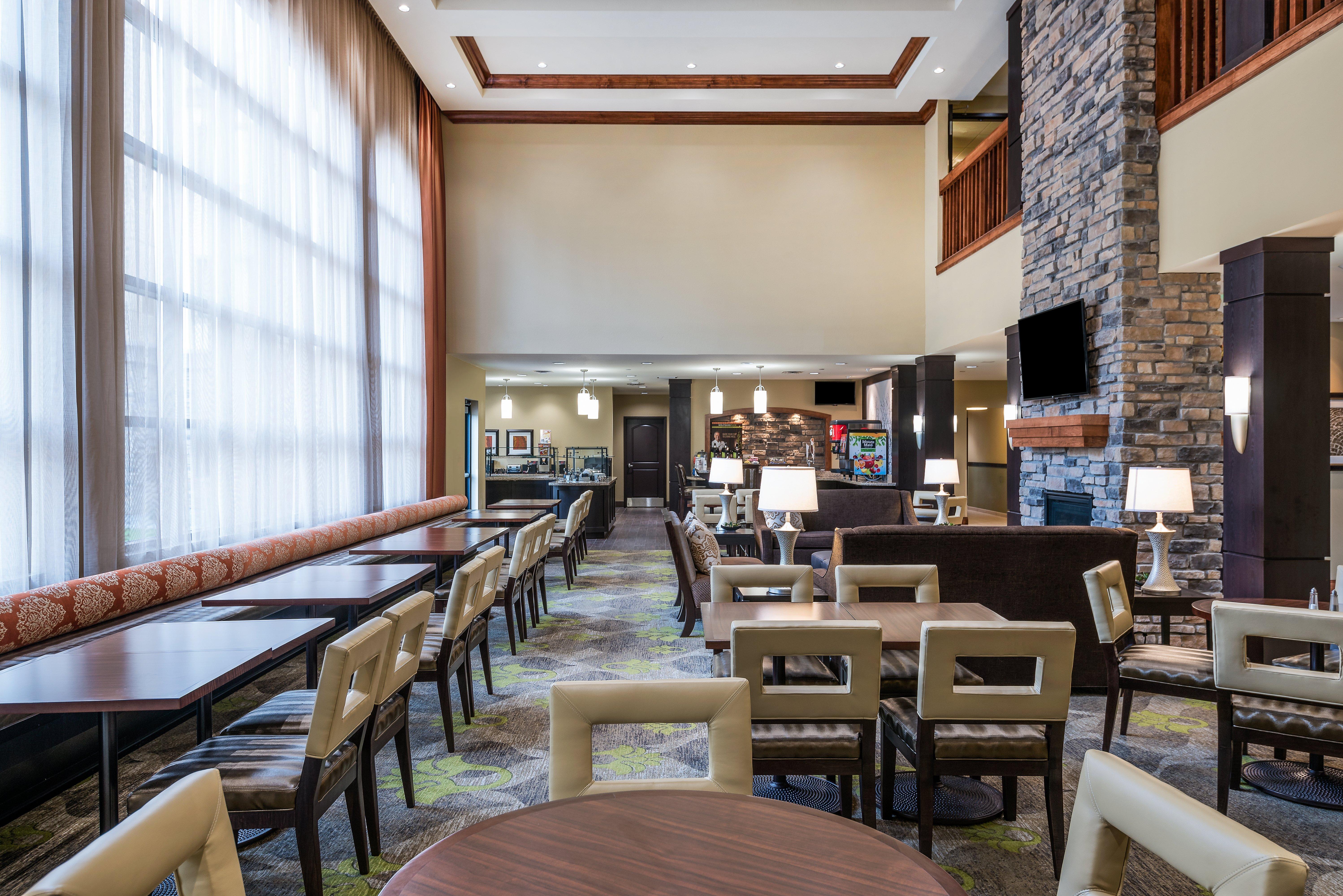 Staybridge Suites Eau Claire - Altoona By Ihg Esterno foto